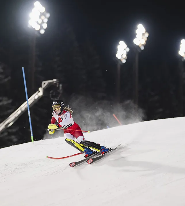 flachau-skiweltcup-slalom-liensberger-katharina